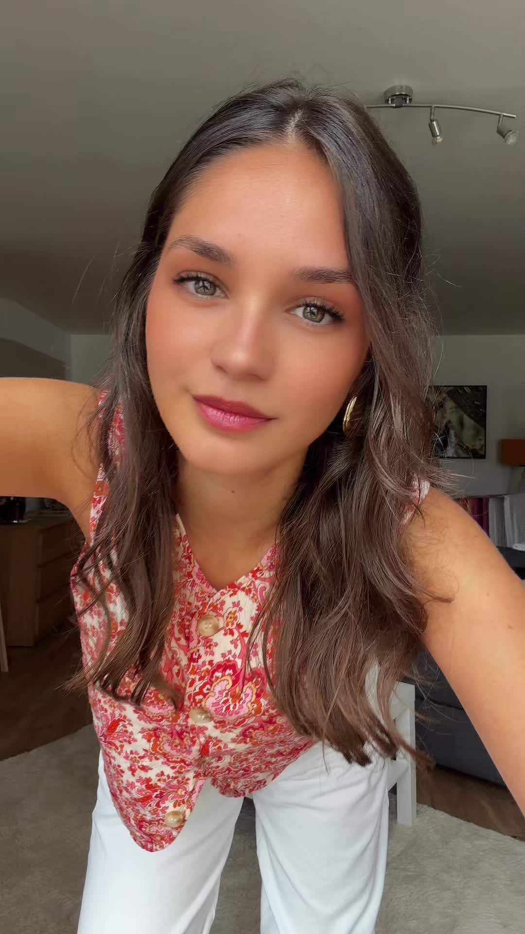 @L&eacute;na