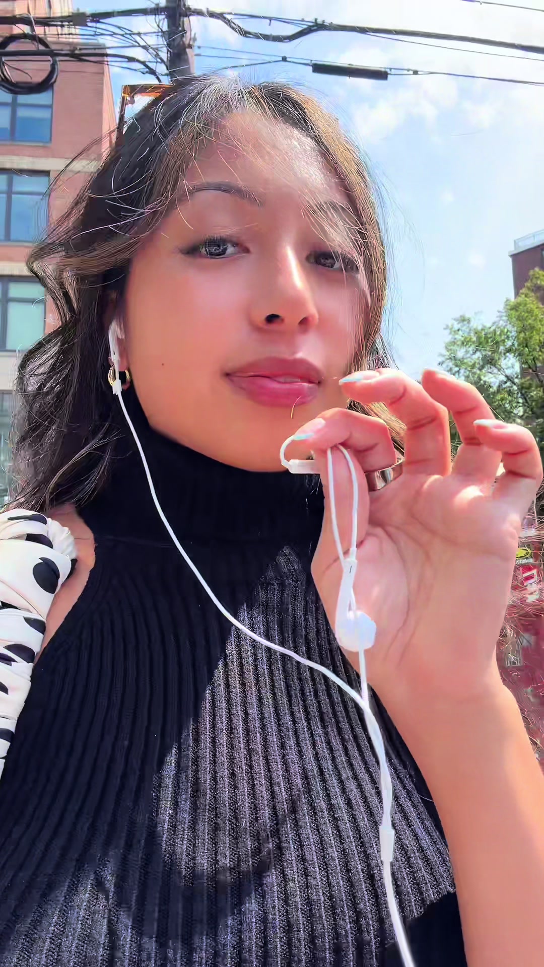 @Victoria