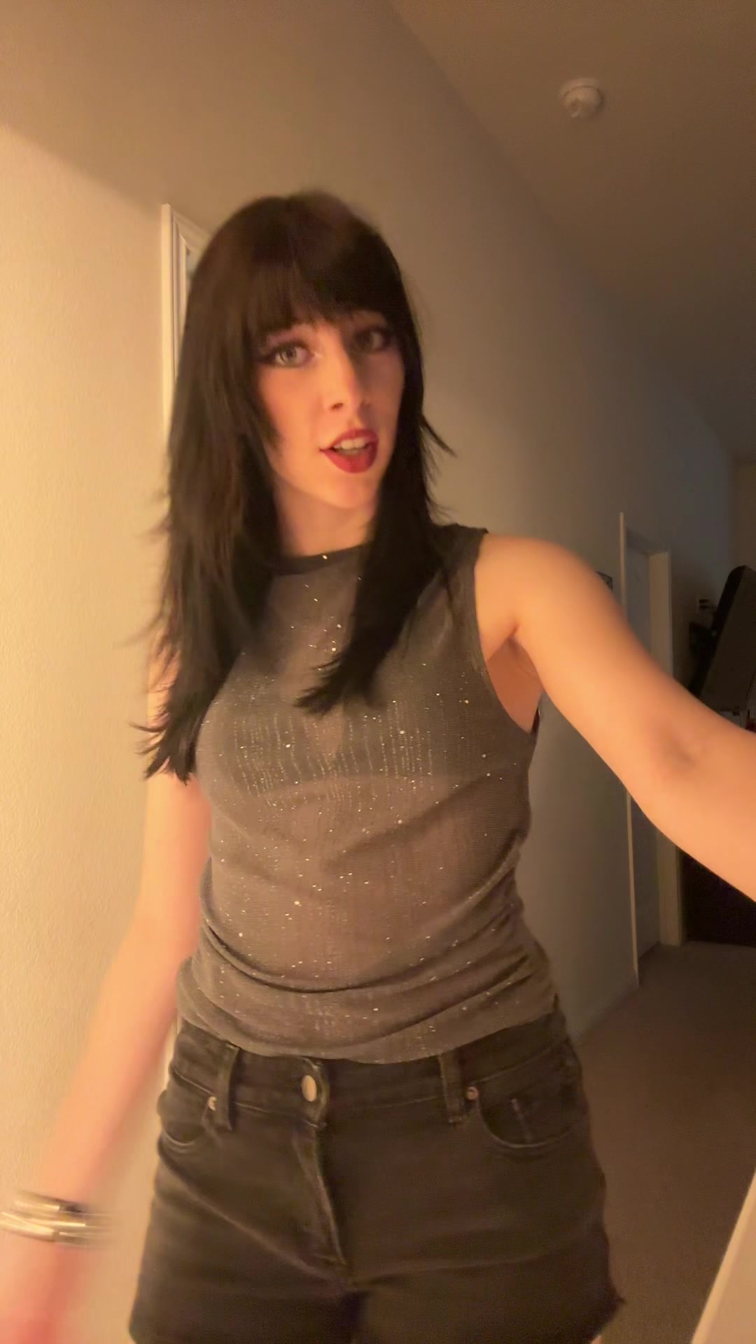 @ella メ𝟶