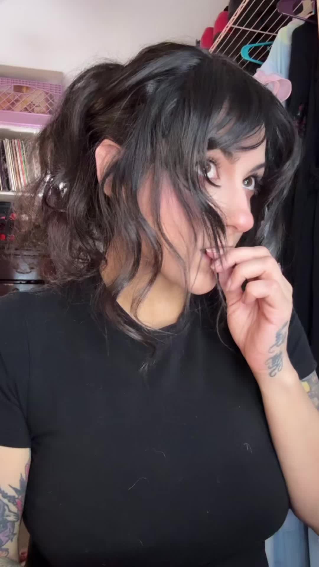 @.comfygoth