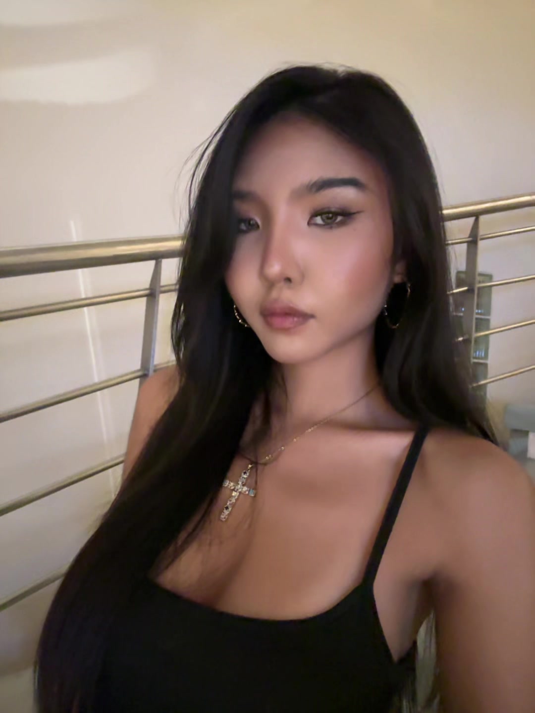 @y