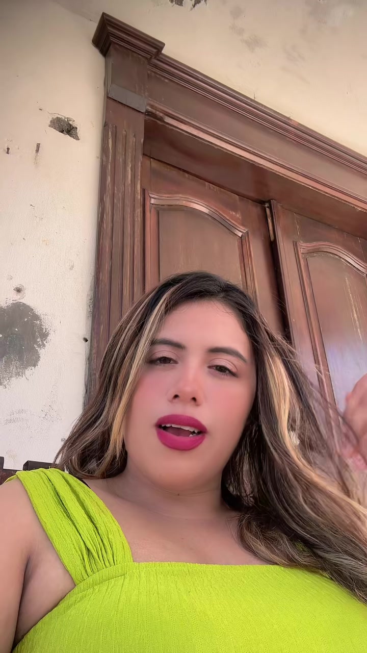 @Itzelv0916
