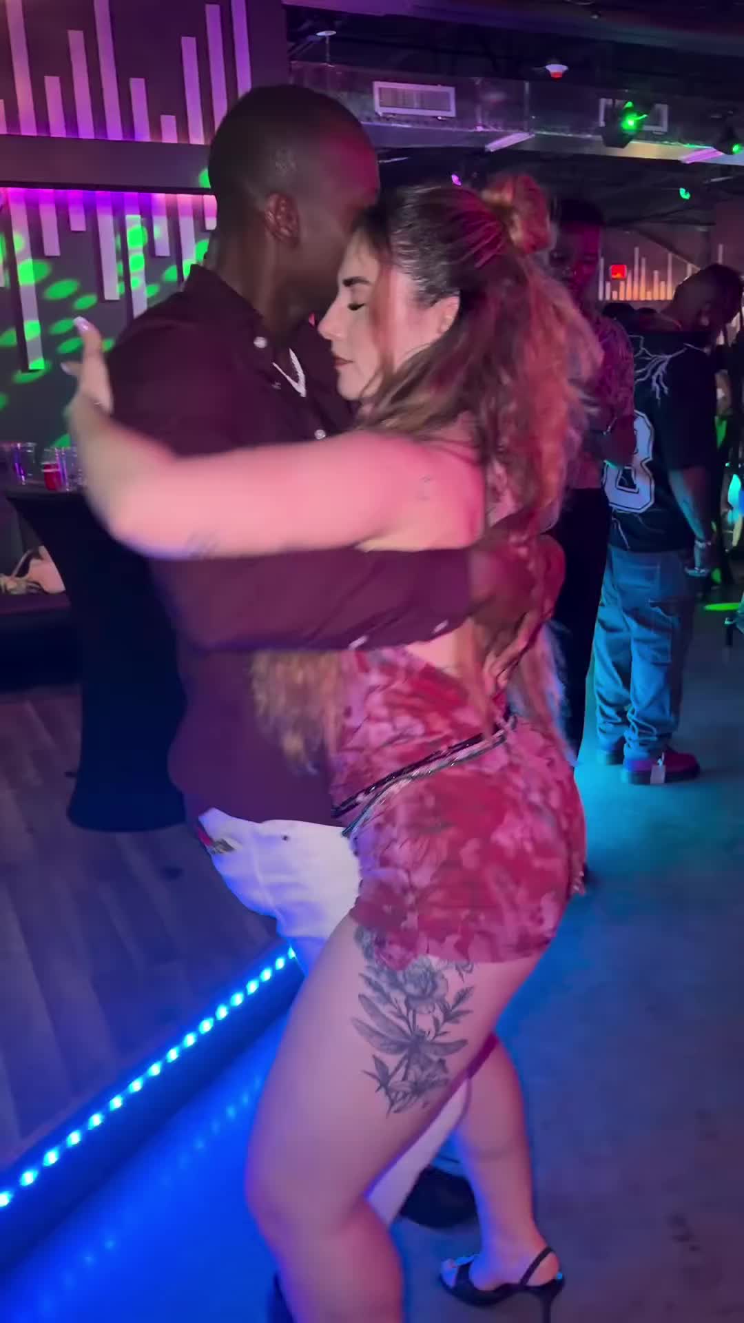 @kompavibes