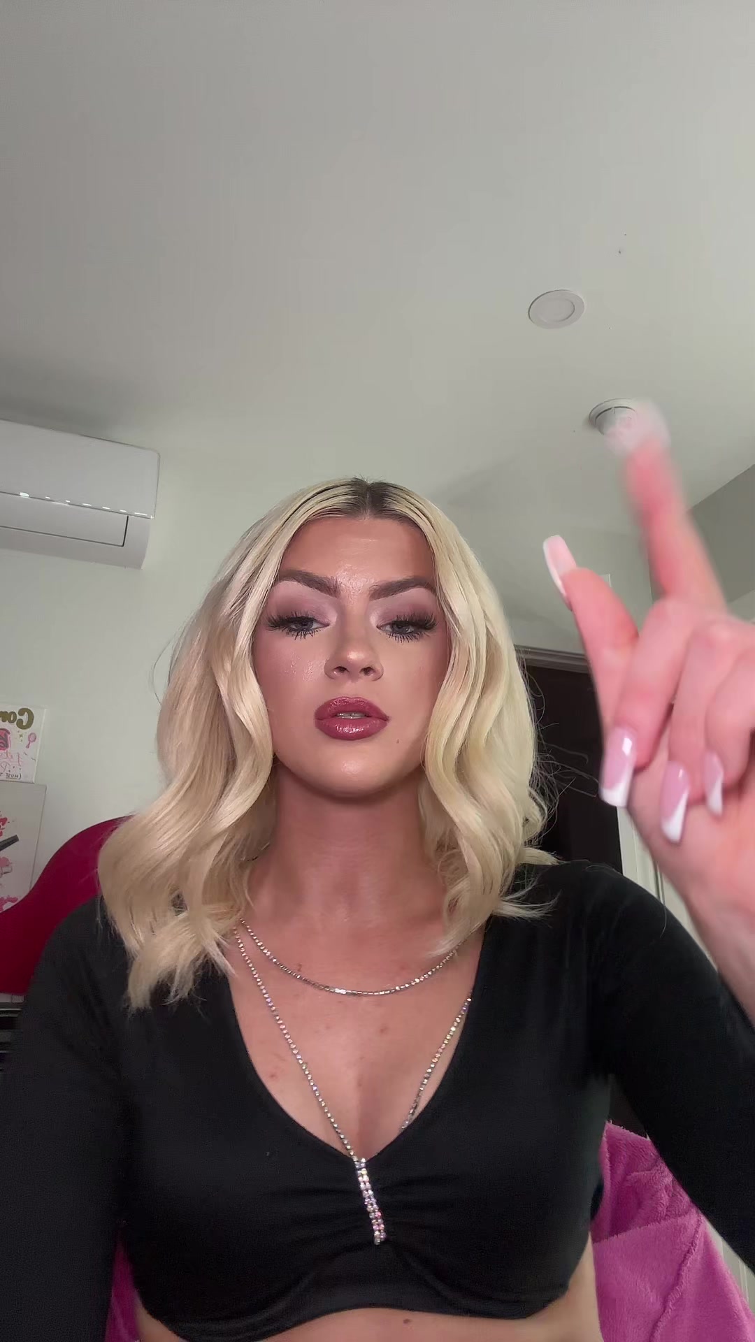 @Victoria Angelica