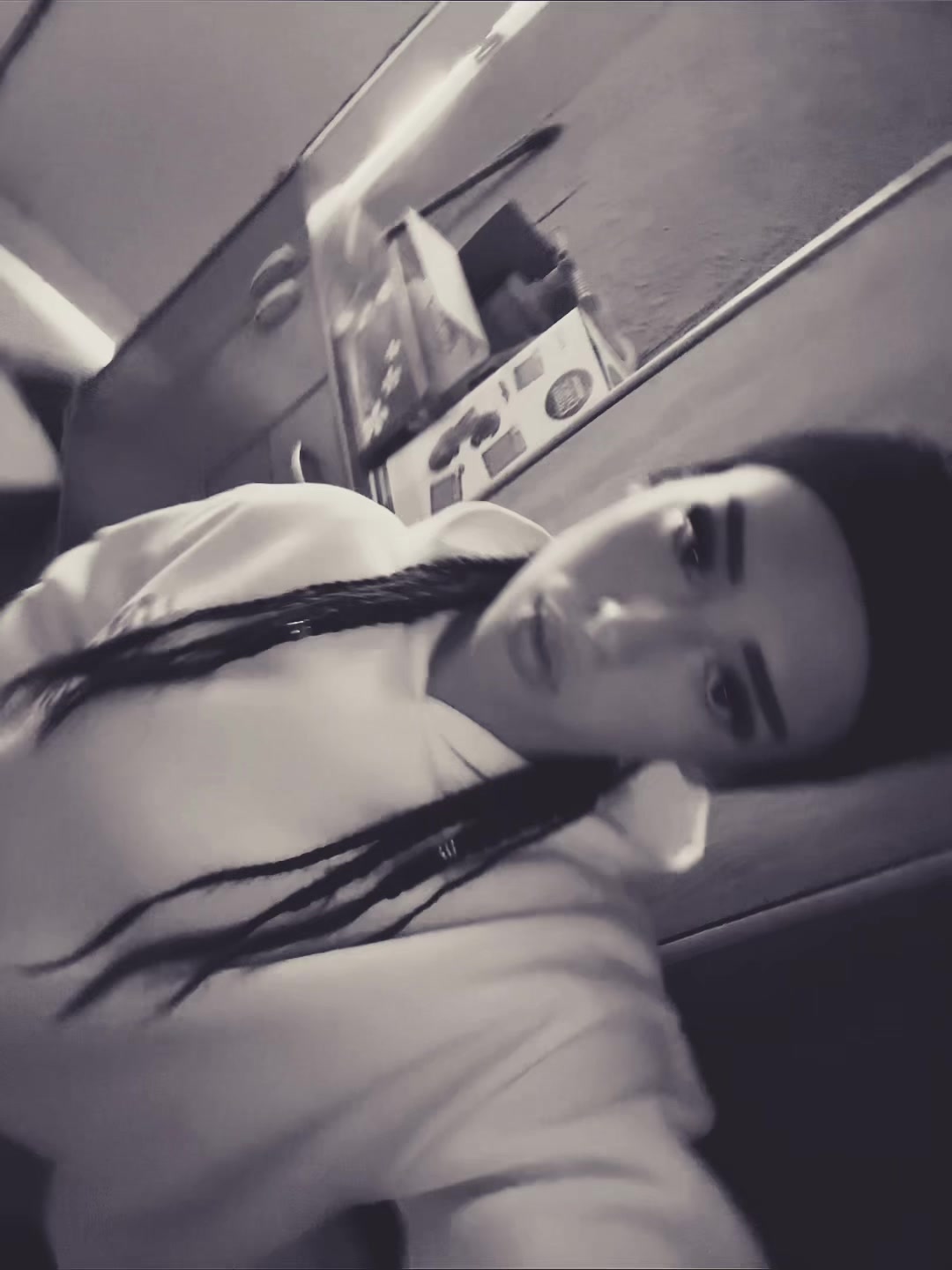 @𝐢𝐯𝐨𝐧𝐢𝐜𝐚
