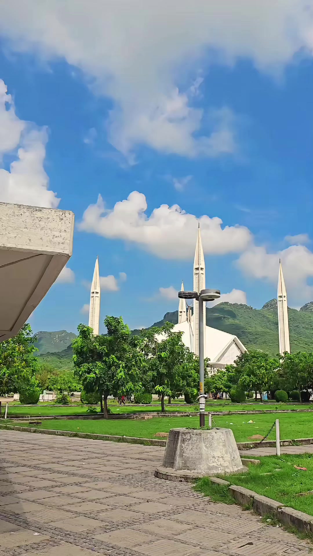 @Only Faisal Masjid ๐