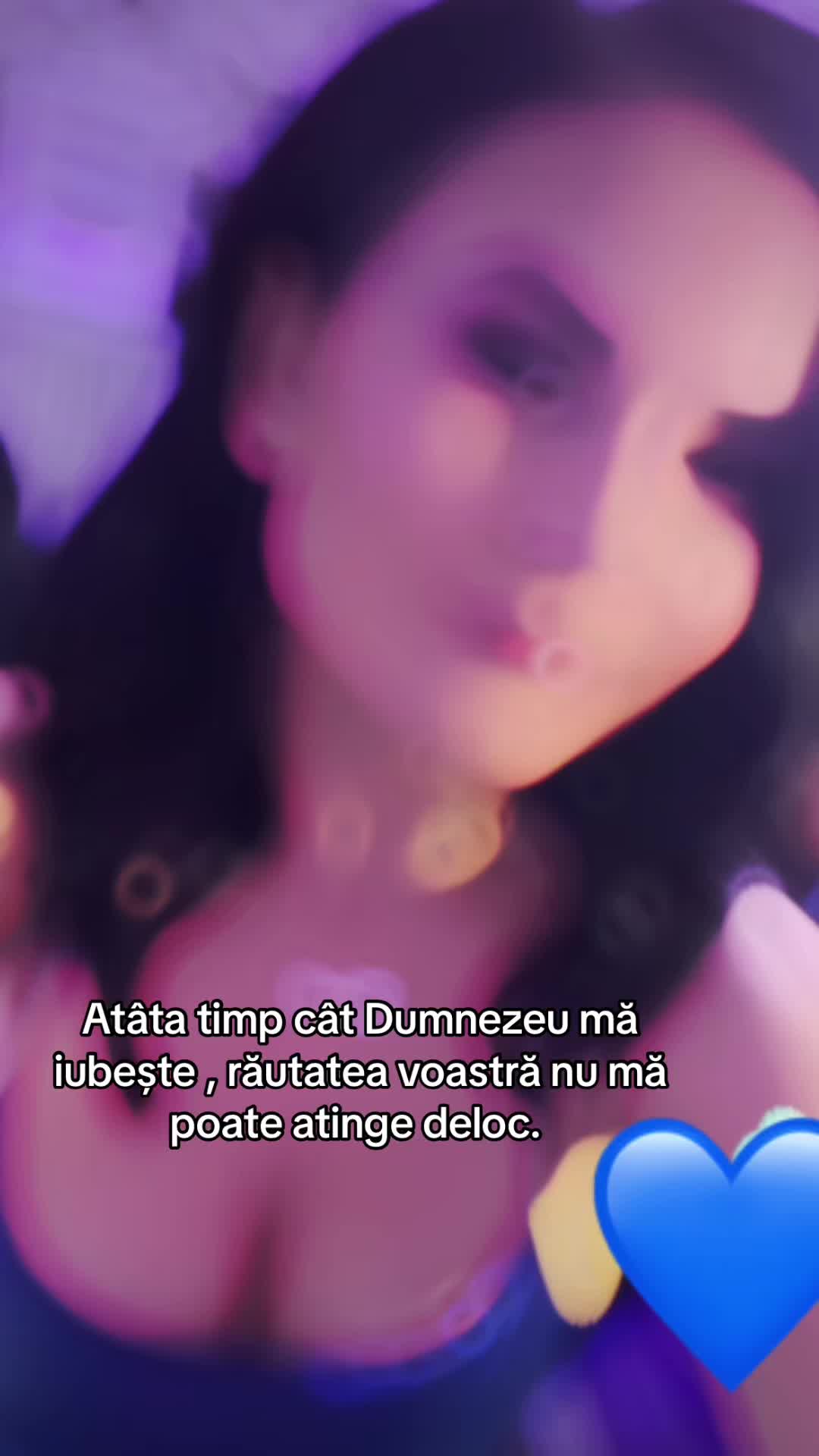 @Emilia🖤