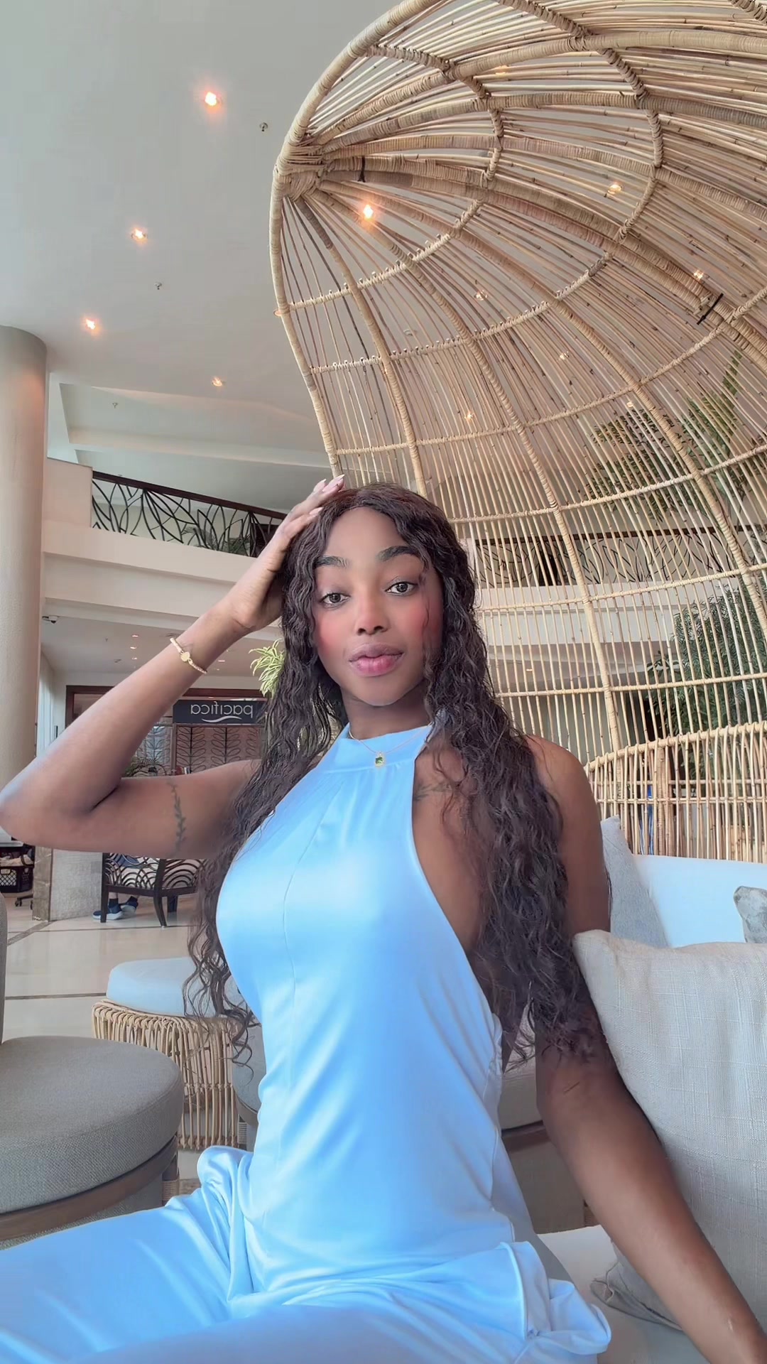 @Ebonypreciousss