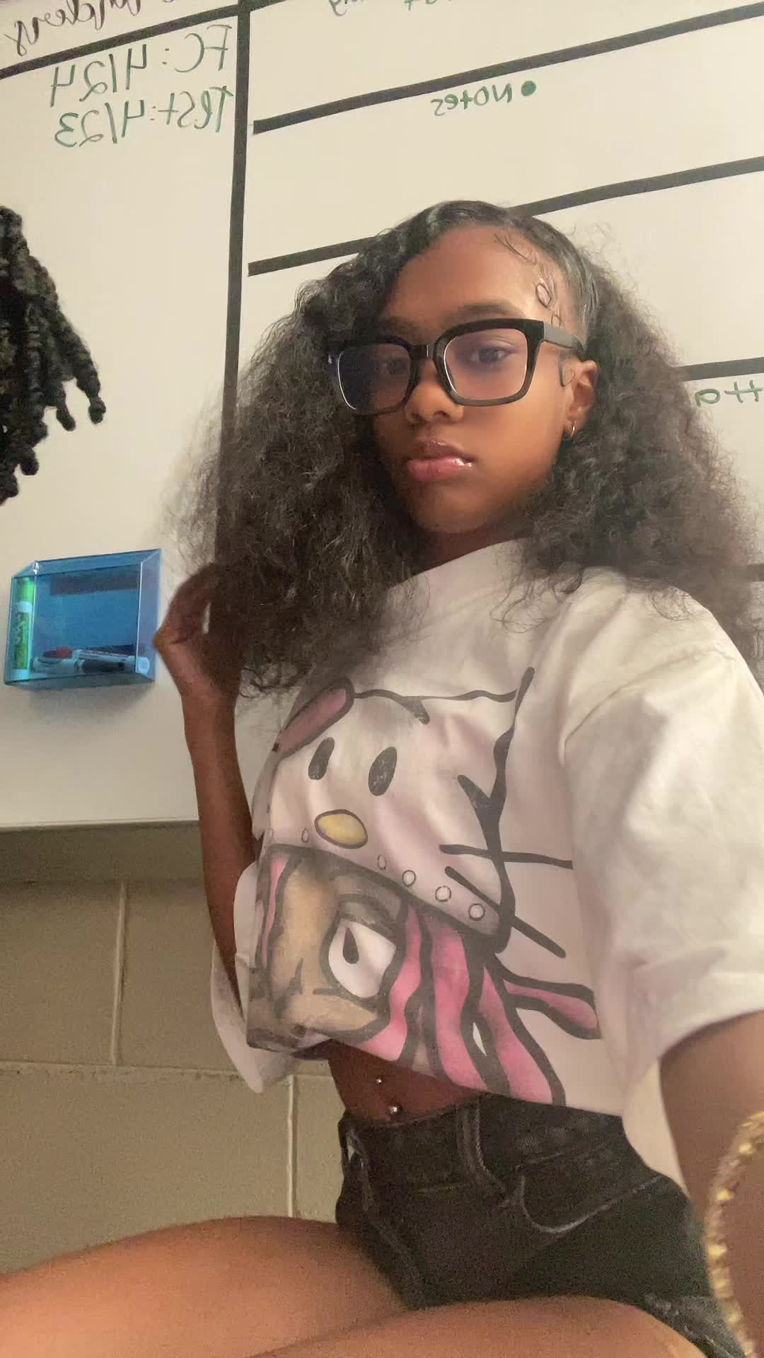 @pr3ttyliyah4