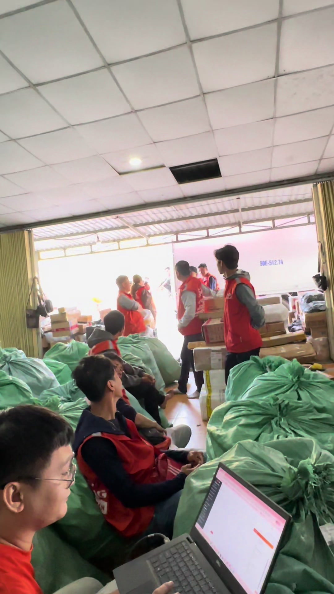 @Nam Nguyễn