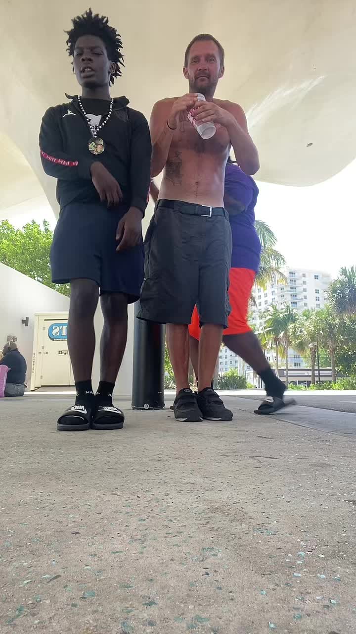 @bri2funny!