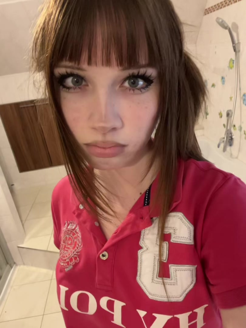 @nicole