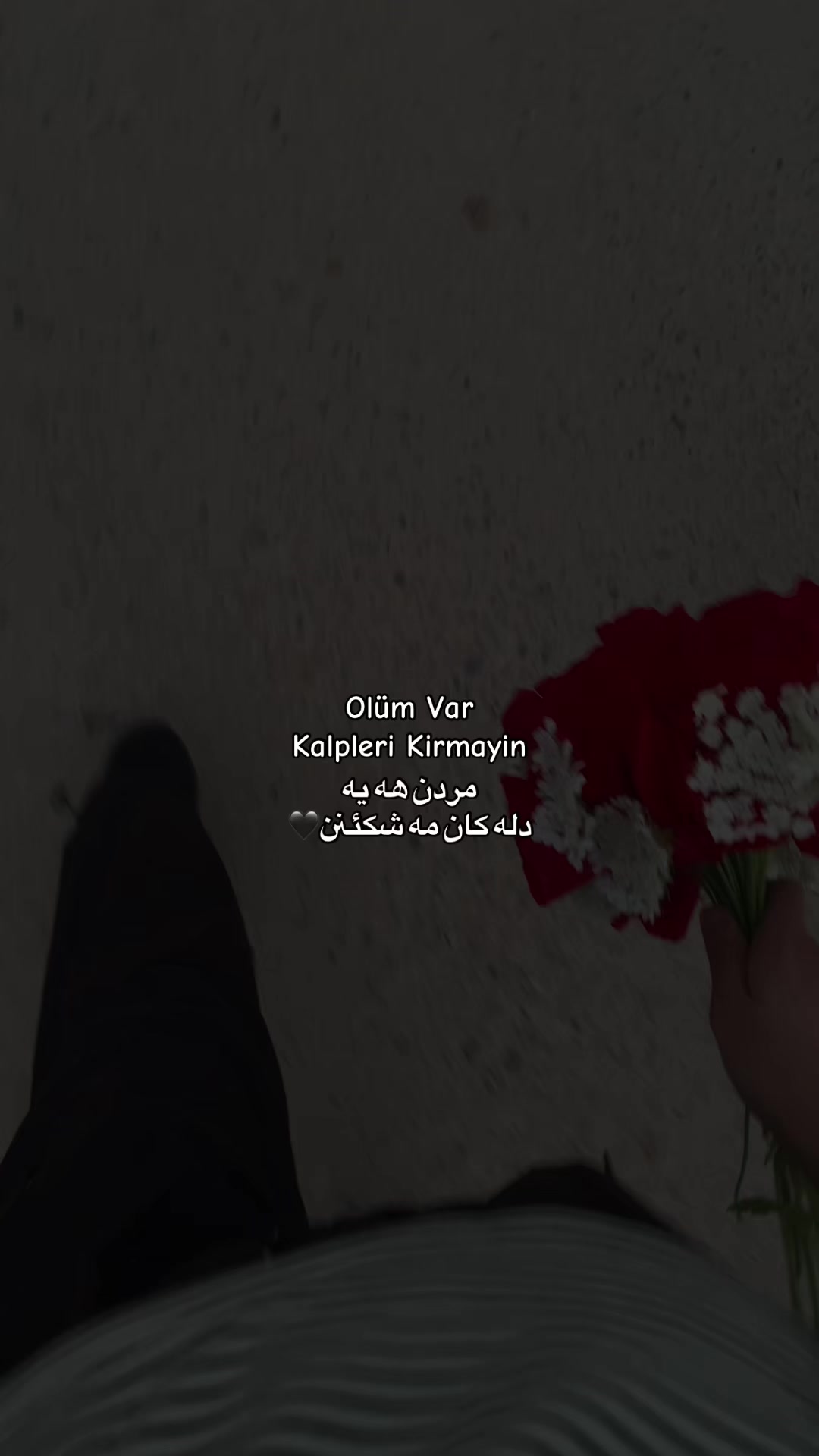 @𝖊