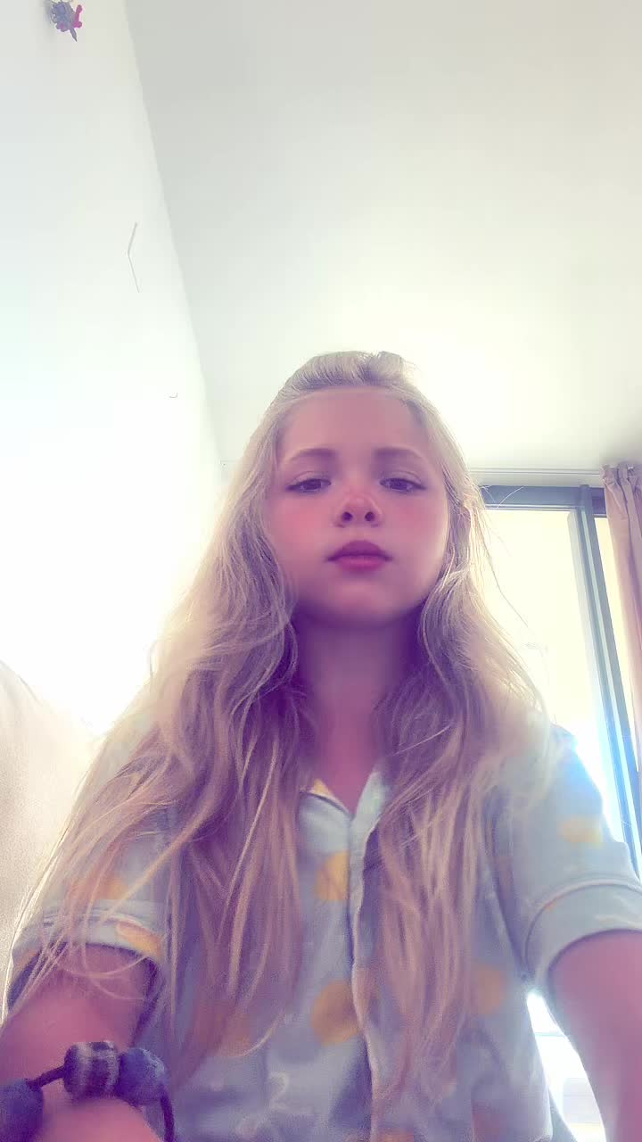 @Аріна 🐶🐭🐹🐱