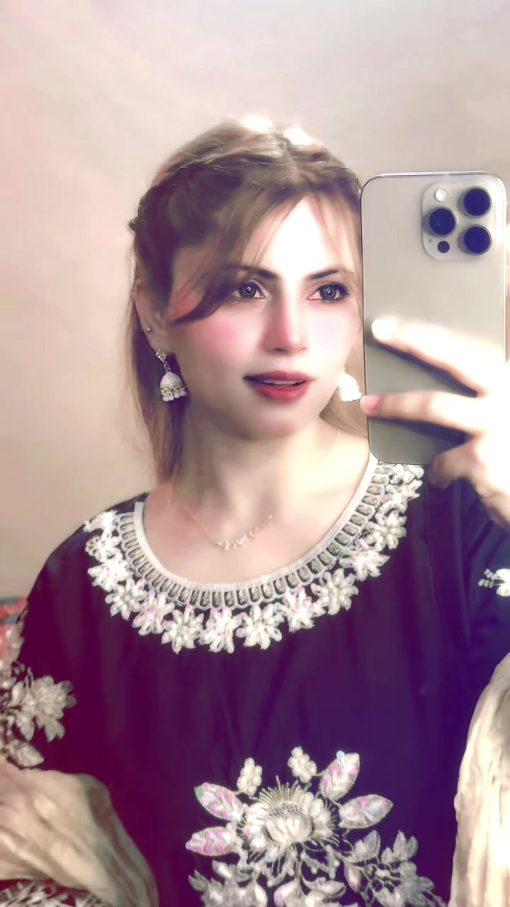 @𝑳𝒂𝒓𝒂𝒊𝒃🦋