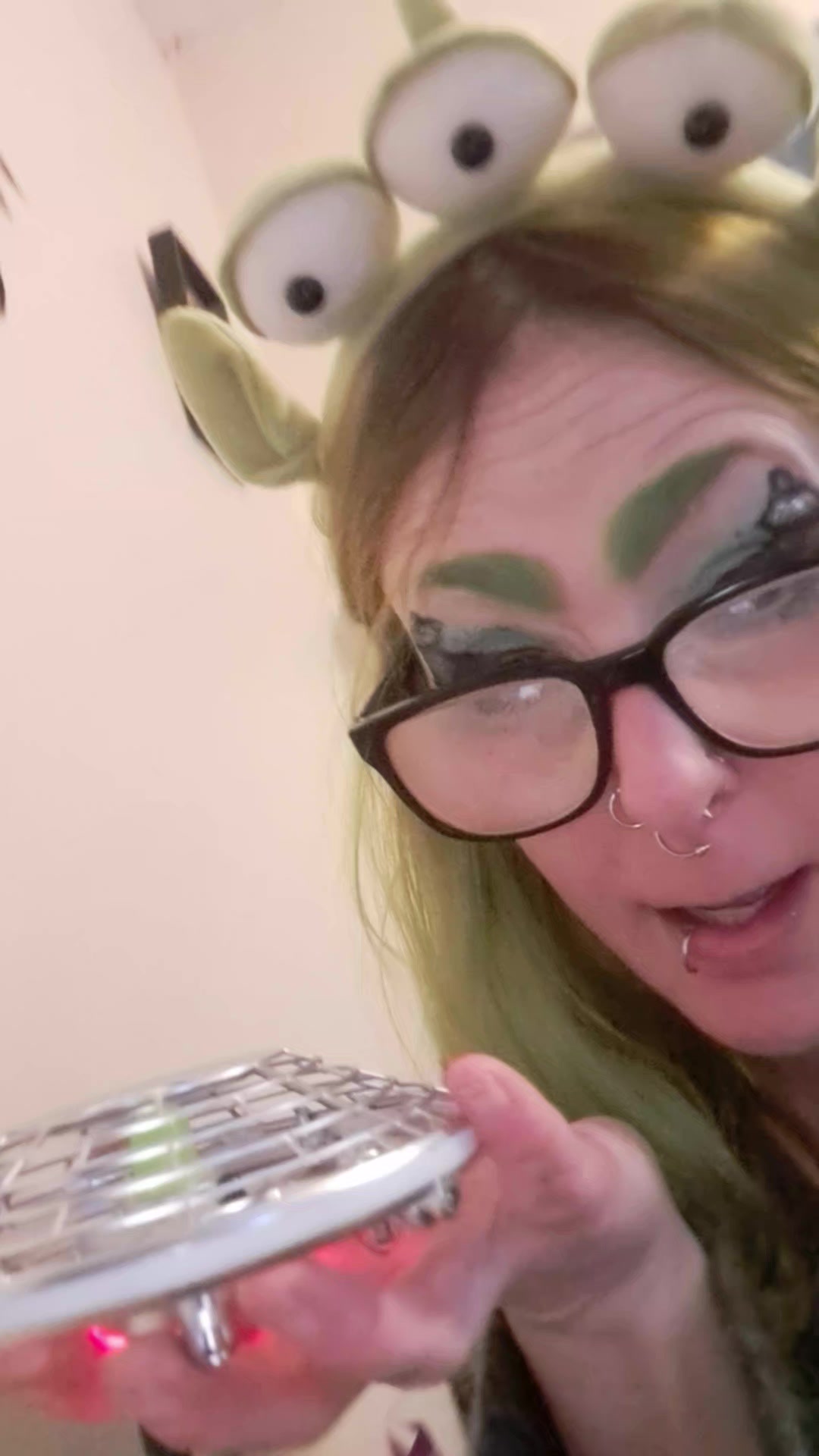 @friendlyalien 🇨🇦