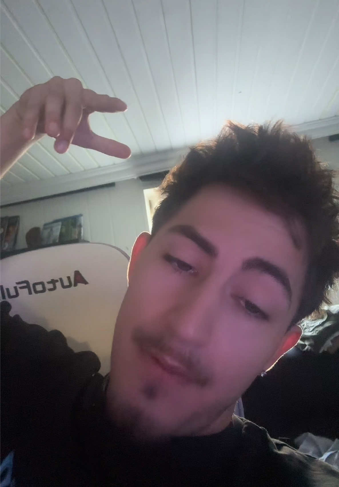 @77vlogs