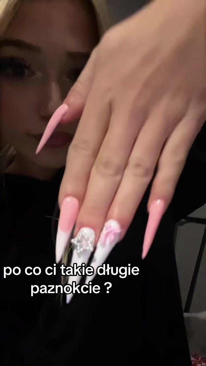 @martynkaniezyje_