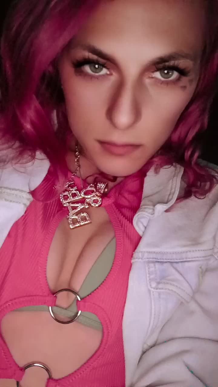 @hisqueen