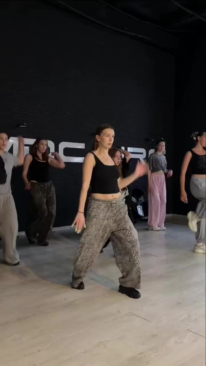 @Alyonochka