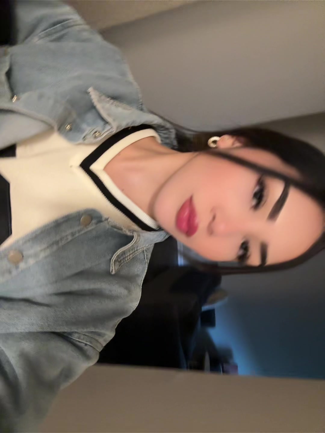 @Isa
