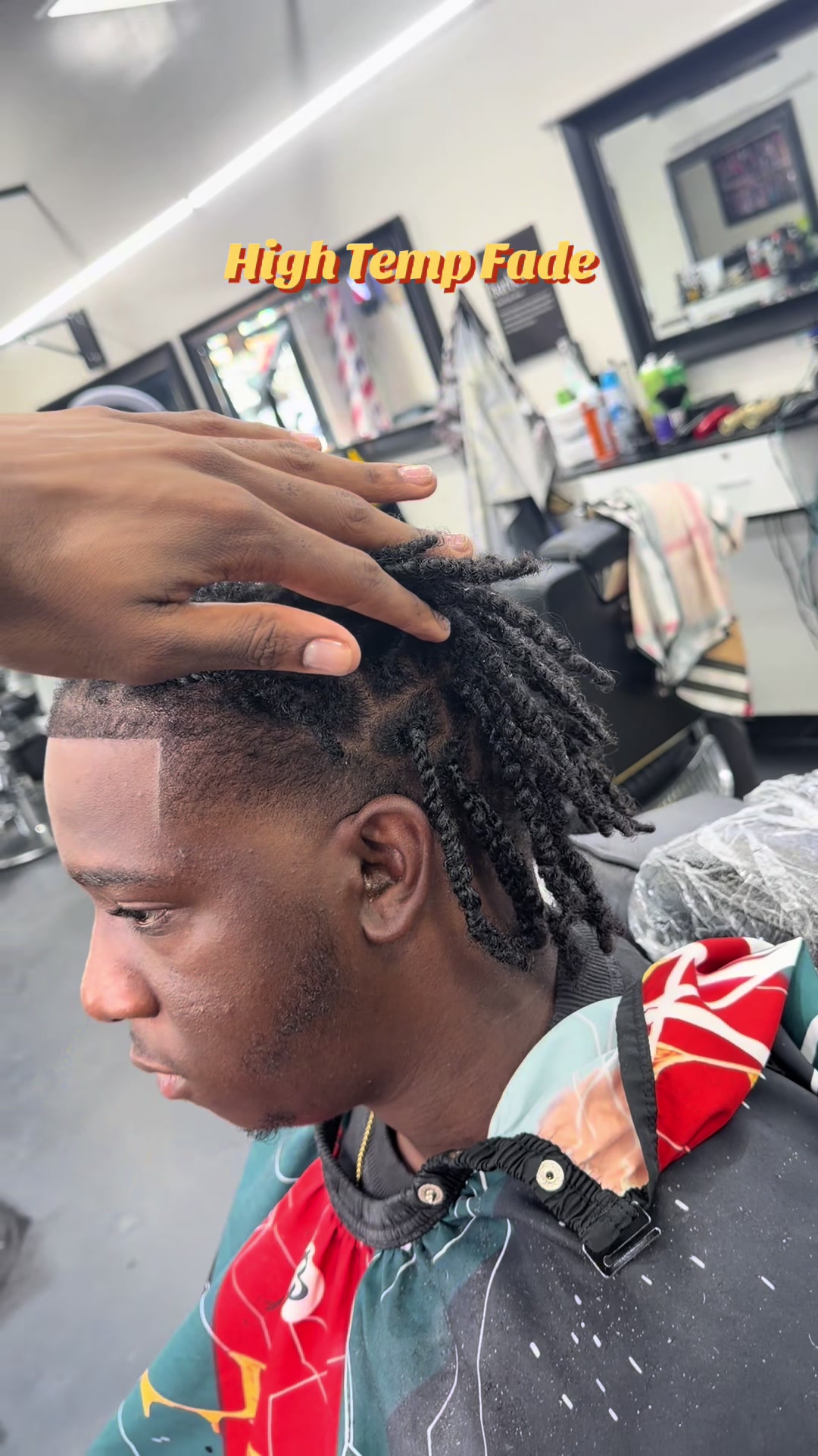 @VEL CUTZ
