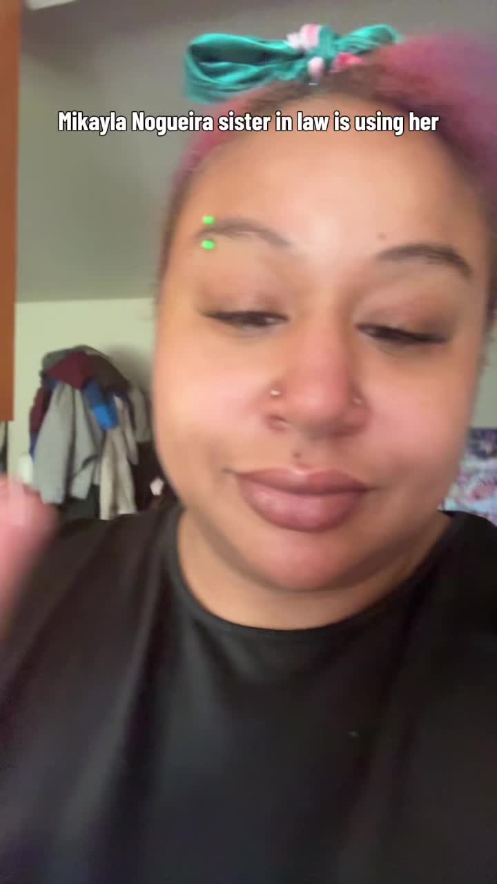 @Makeupbydoubledeez (Chardae)