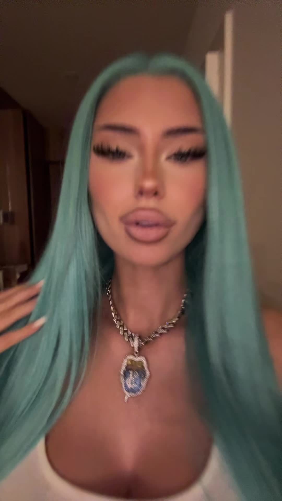 @Syndii69