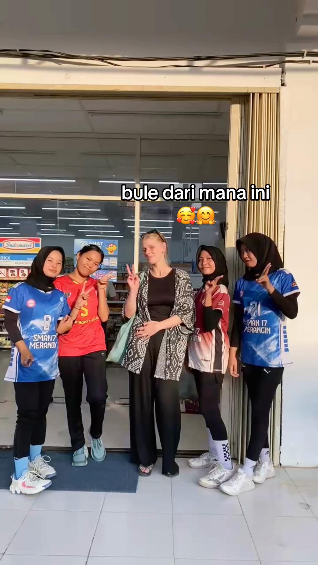 @4B3LL🤏🏻