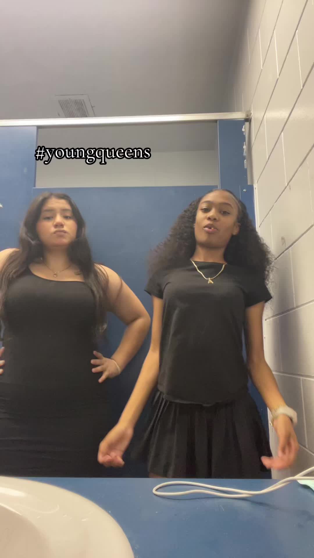 @pr3ttyliyah4