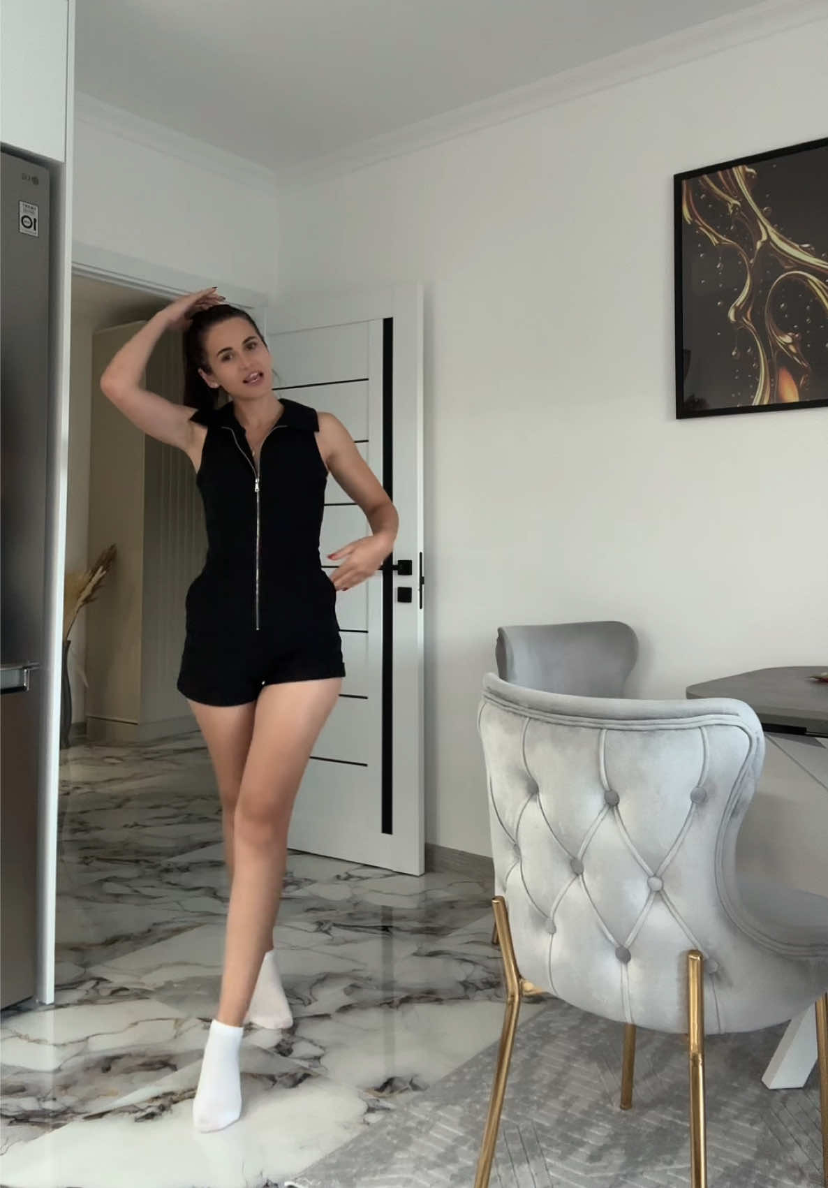 @Ella