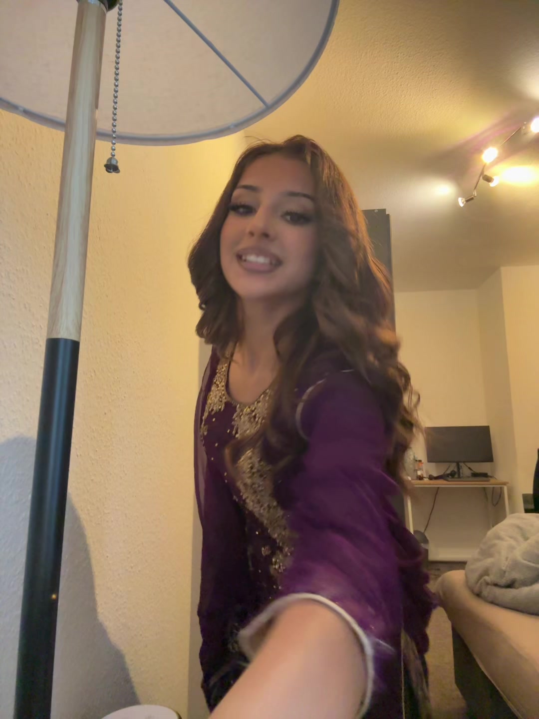 @𝒵𝒶𝓇𝓍𝓊