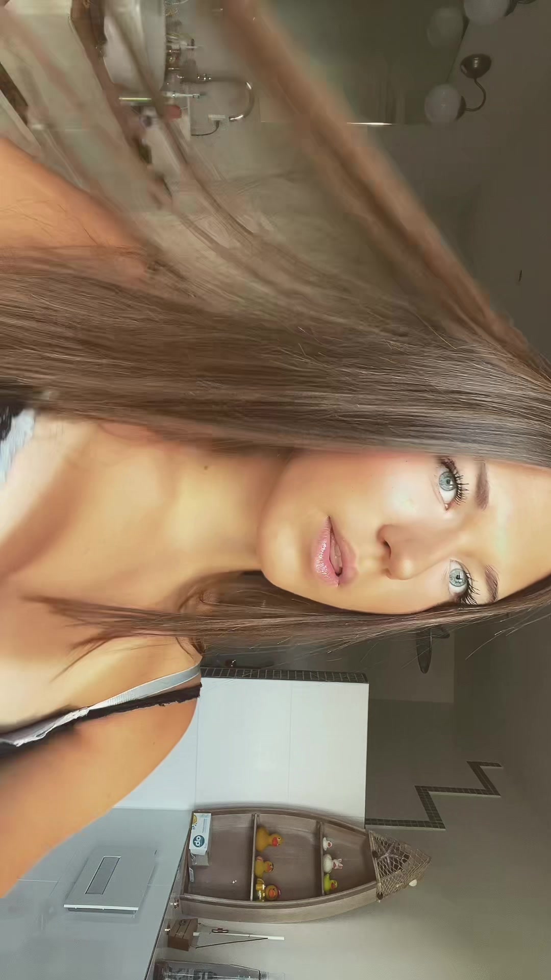 @Helli