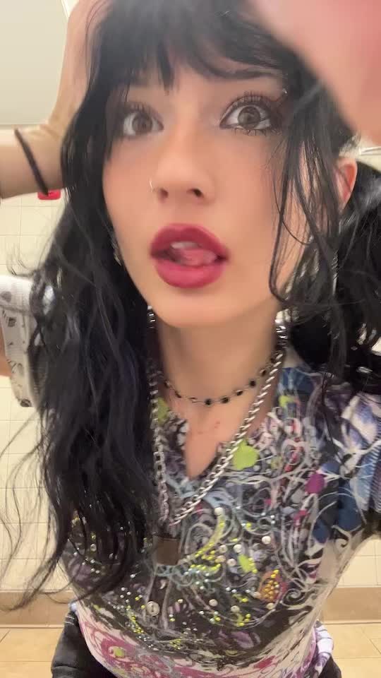@…