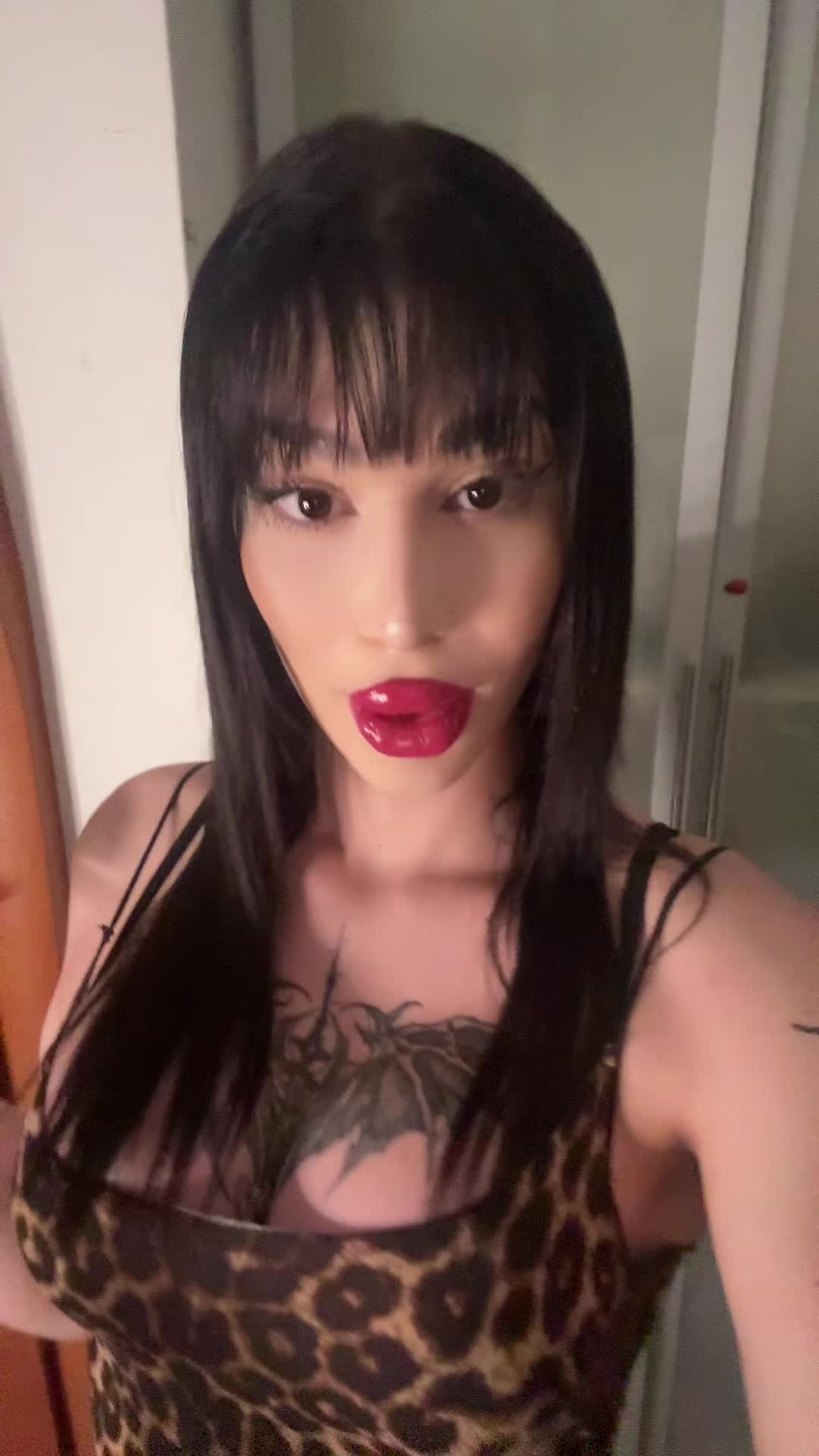 @uxorluciferi