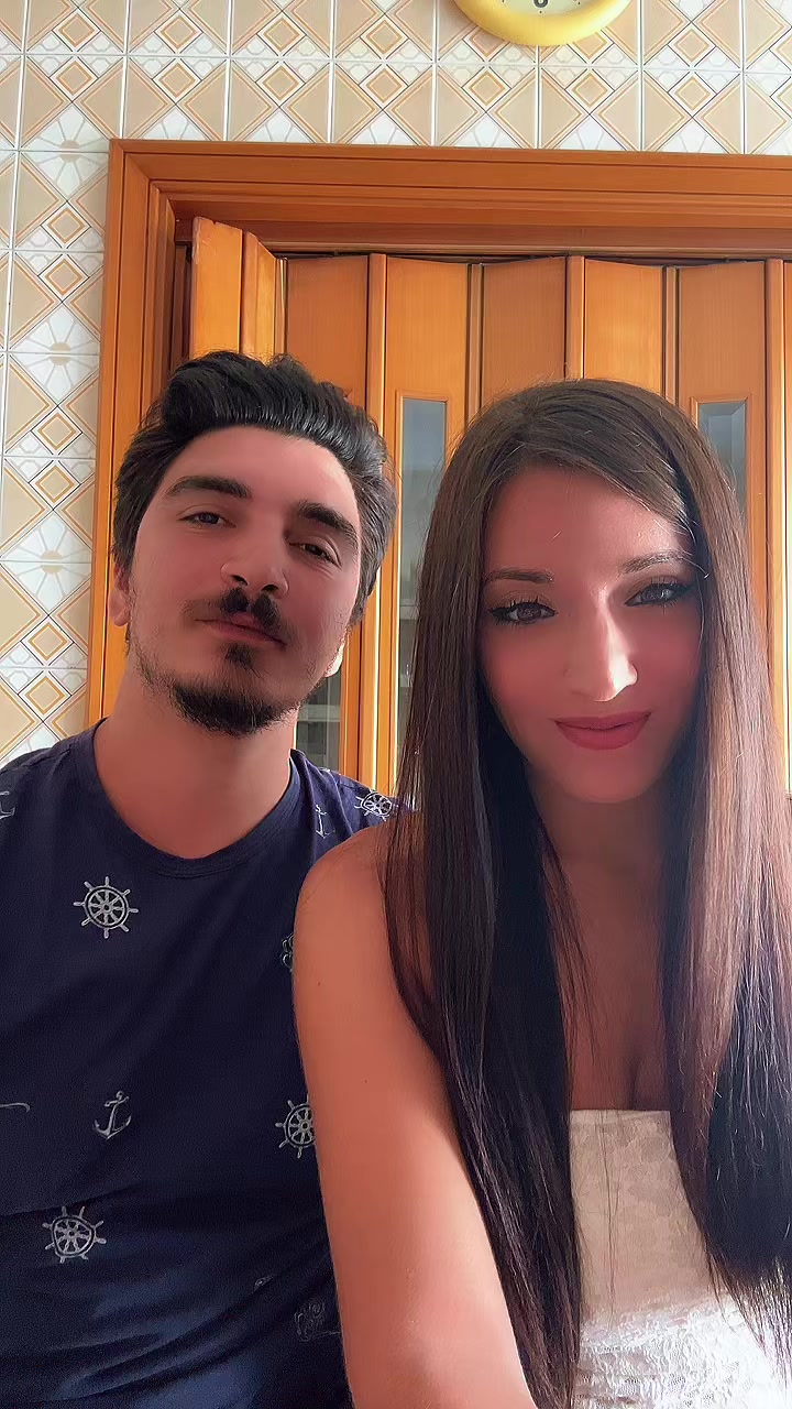 @Indecisi