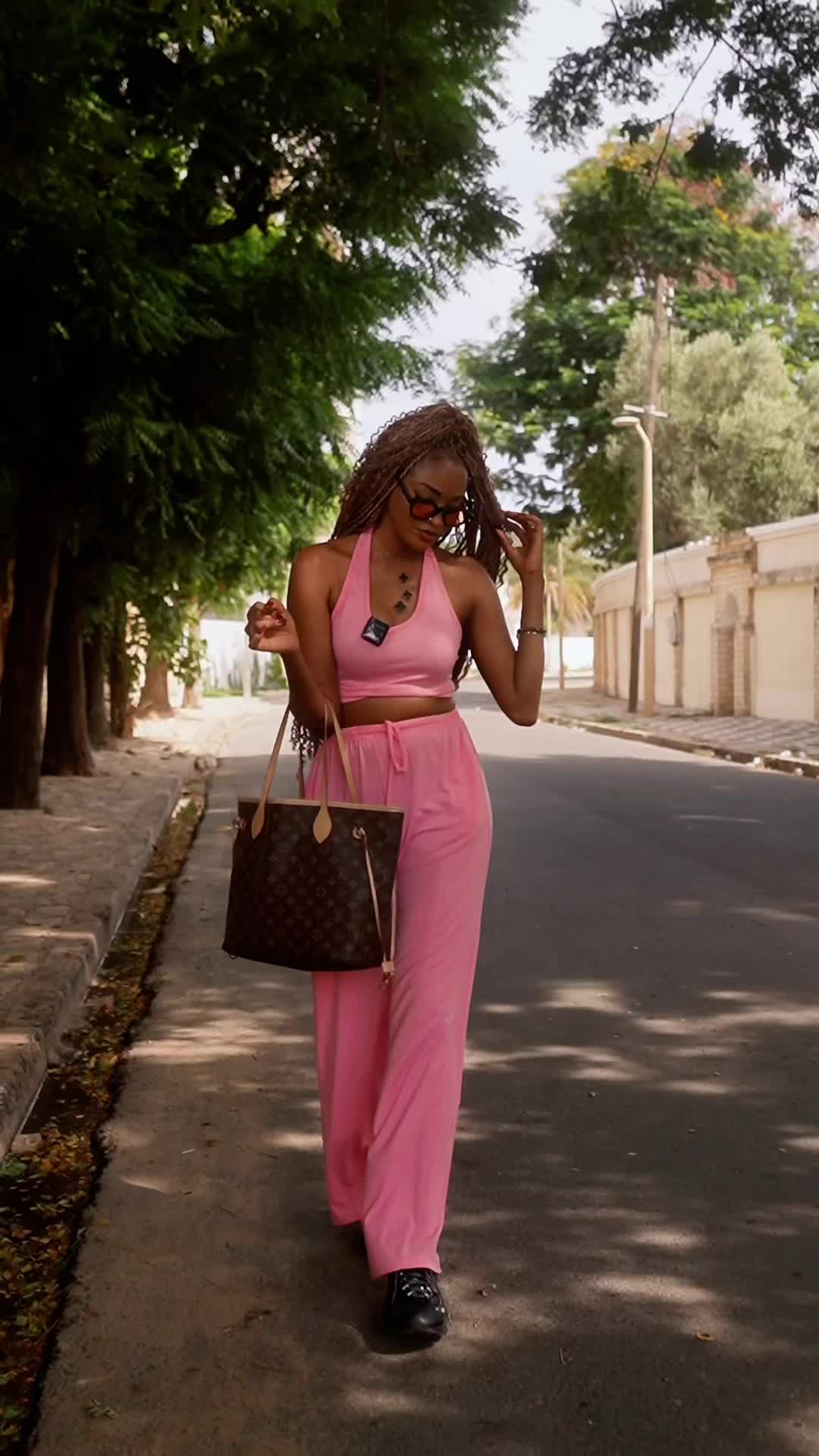 @Helenitalarein🇸🇳🇲🇱🇨🇩🇬🇲