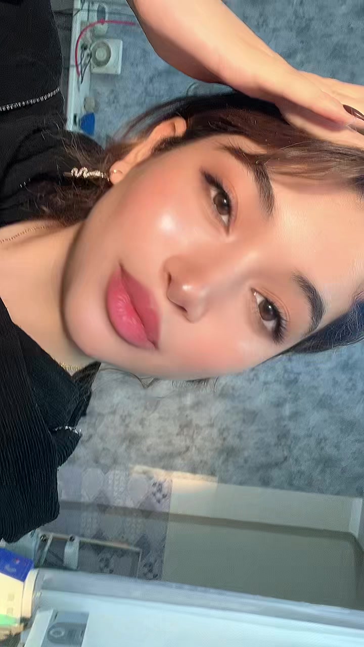 @𝓩𝓲𝔃𝓲🍒