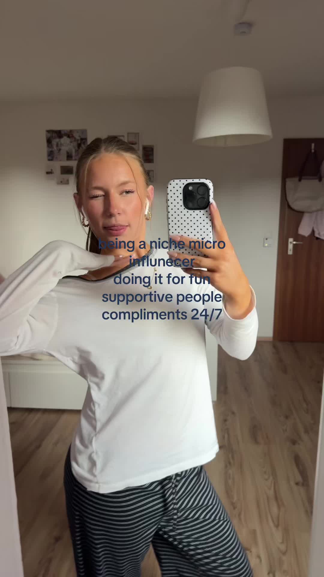 @slrlara