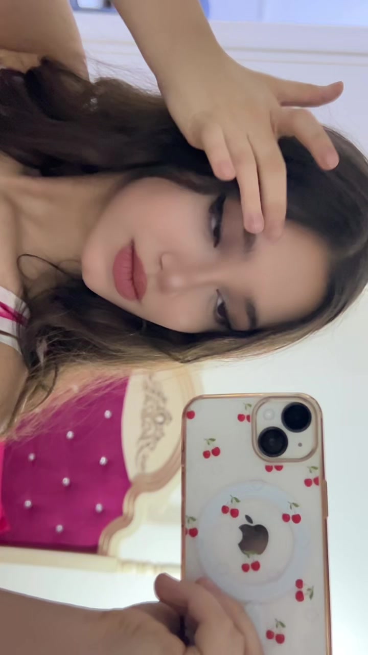 @Adrina Afshar