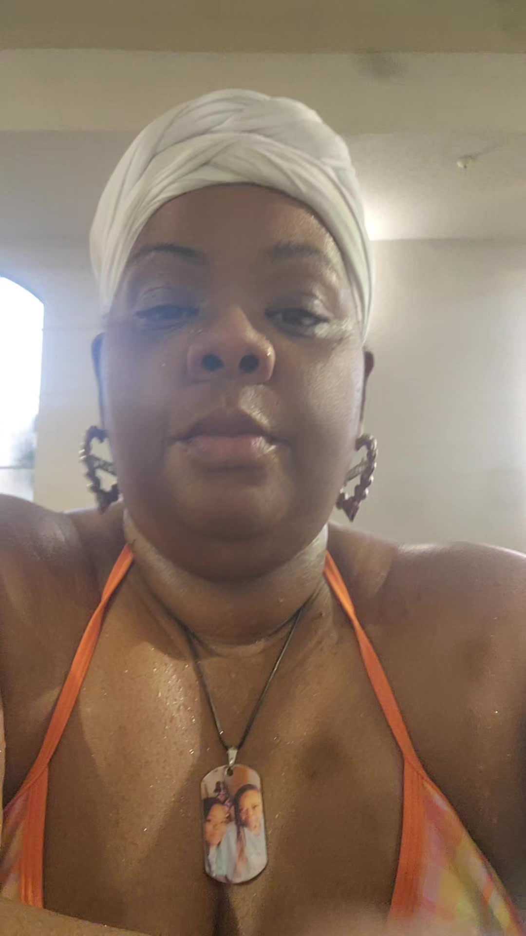 @Sugabae