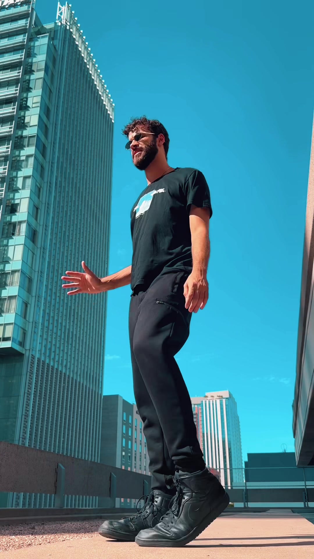 @Tommy 🕺| Freestyle Dancer