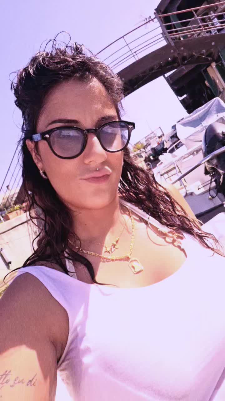@veronica