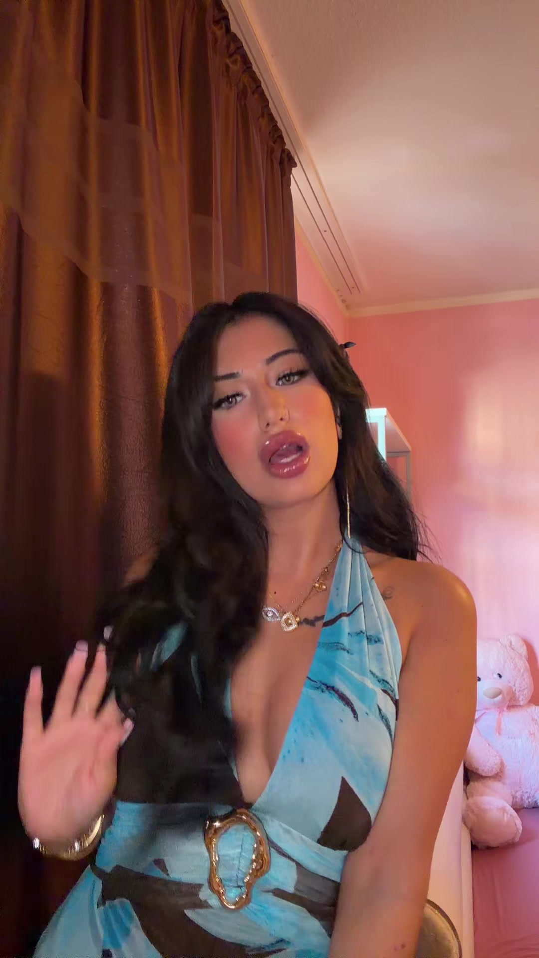 @Defne