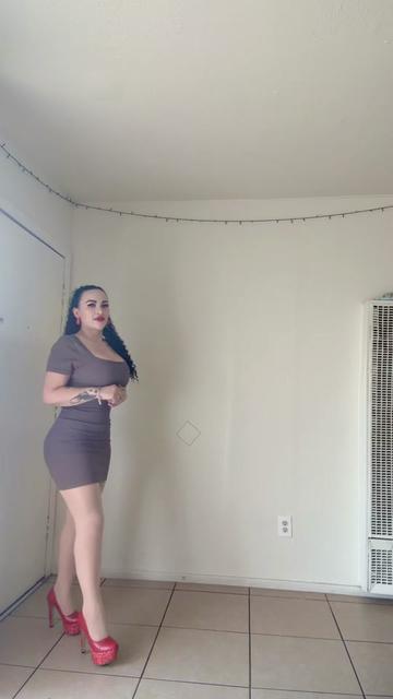 @Lesbi Mejía