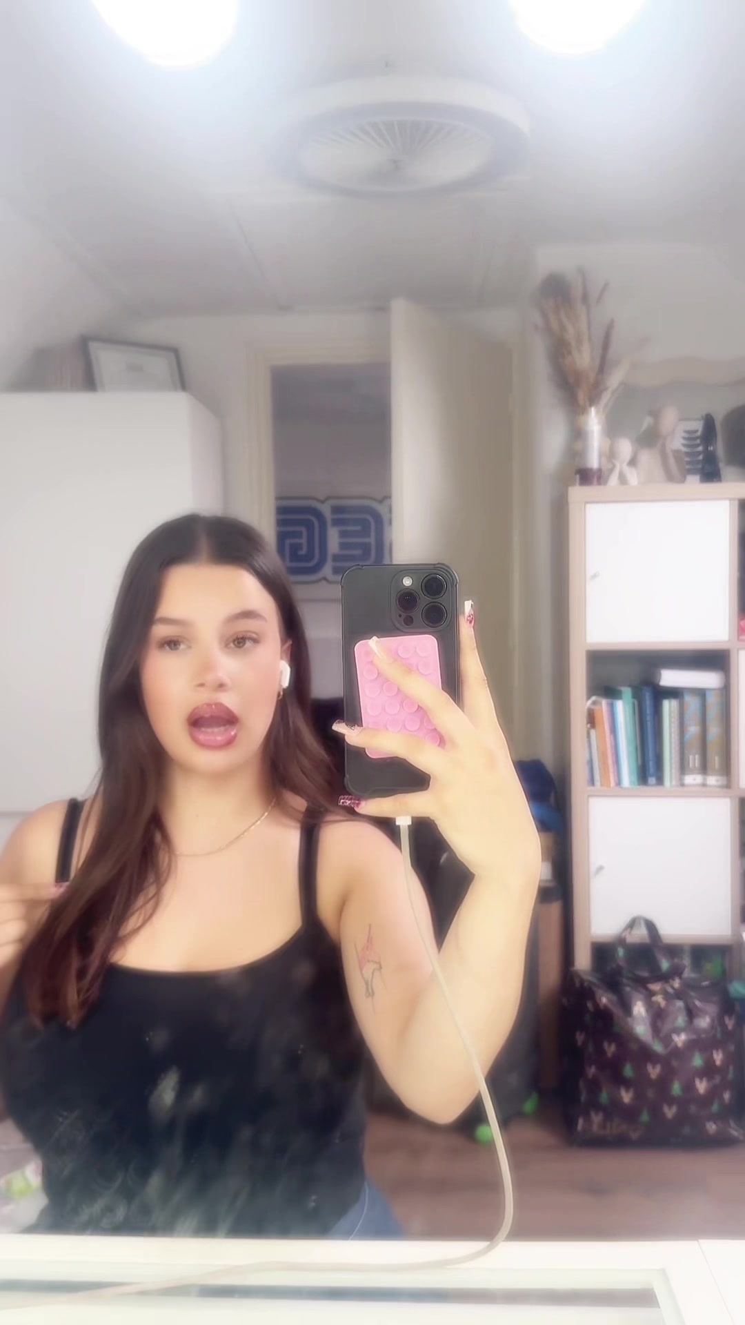 @tamira