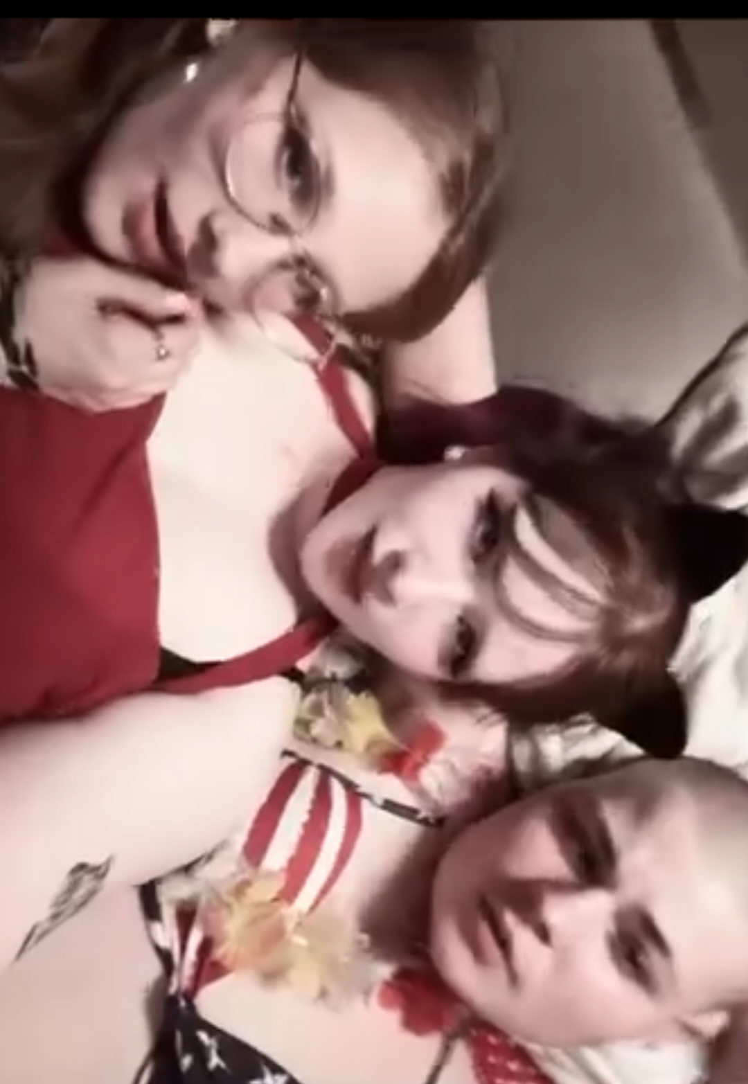 @ilikelickingeyeballs👅👅👅
