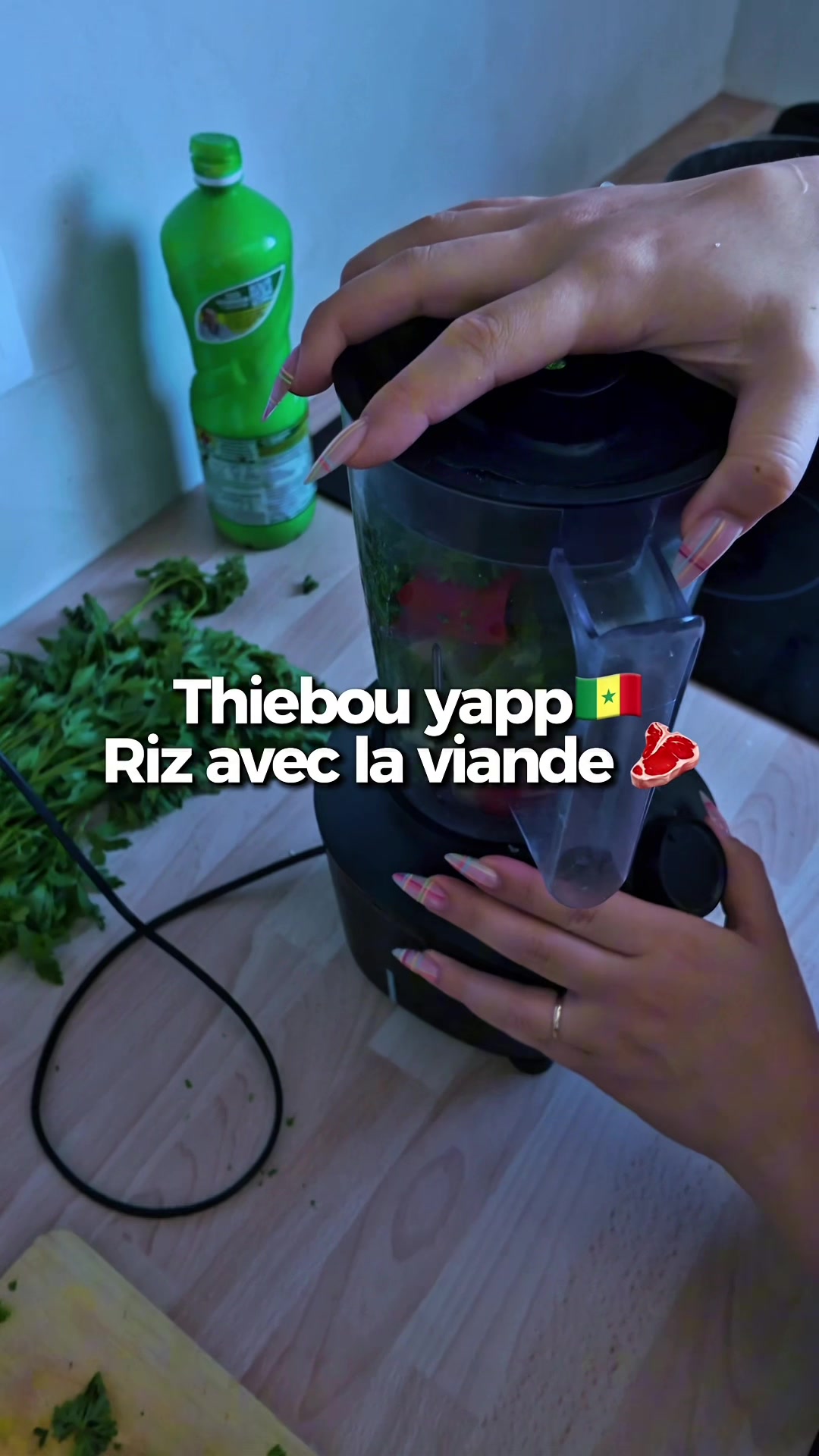 @Laura🇸🇳🇫🇷