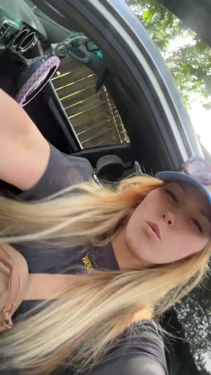 @Mikkrichh