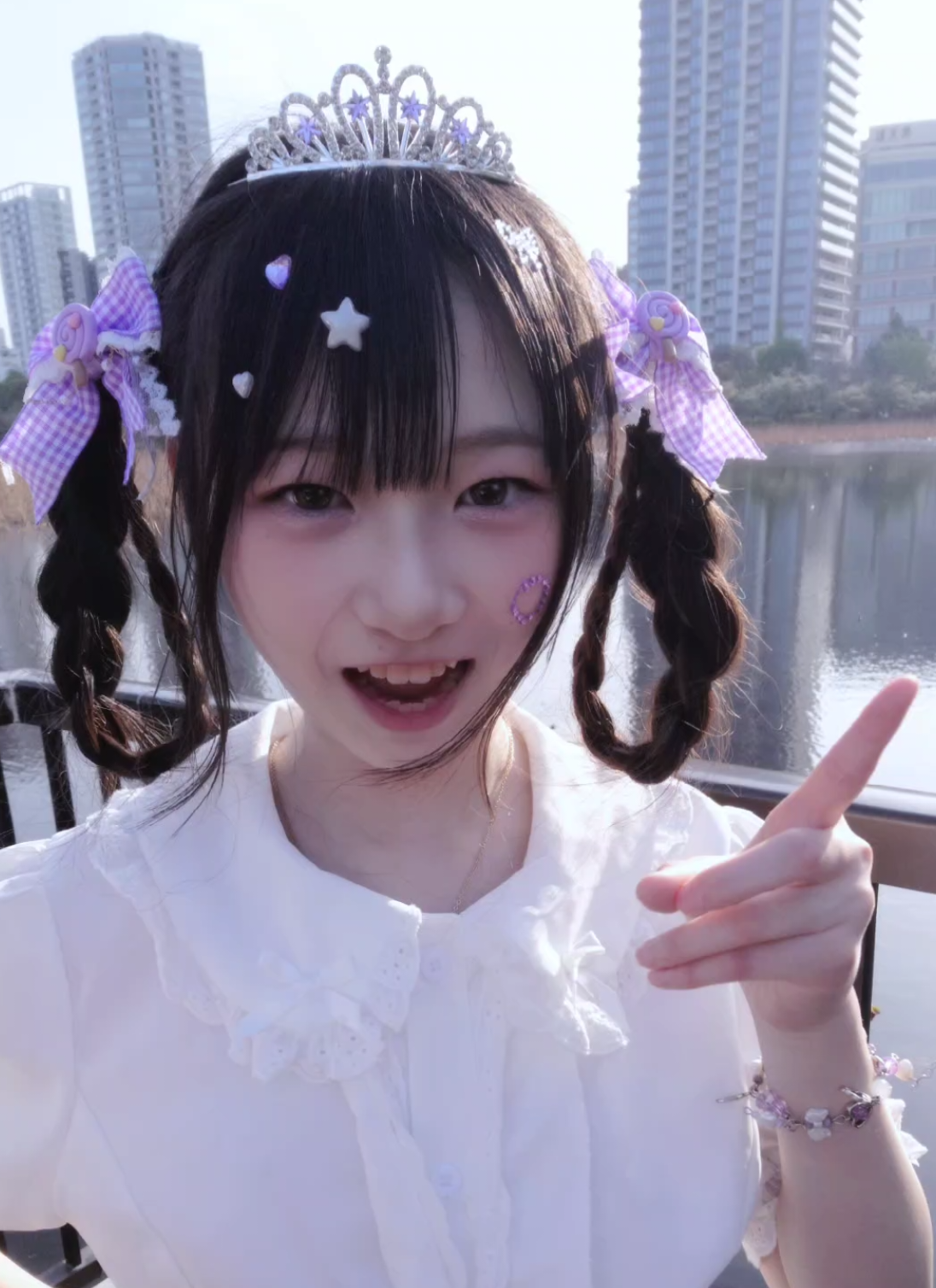 @Kwan🧚&zwj;♀️💜【PRiYAnCeR】Moto👾